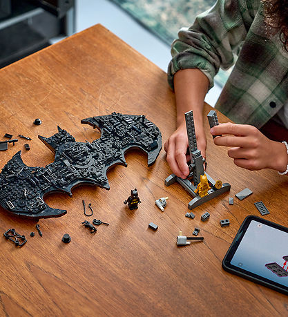 LEGO® Batman - Batman Logo 76330 - 678 Teile