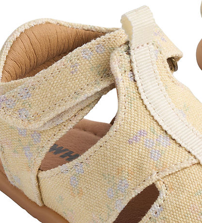 Wheat Sandals - Nolan - Barely Apricot flowers