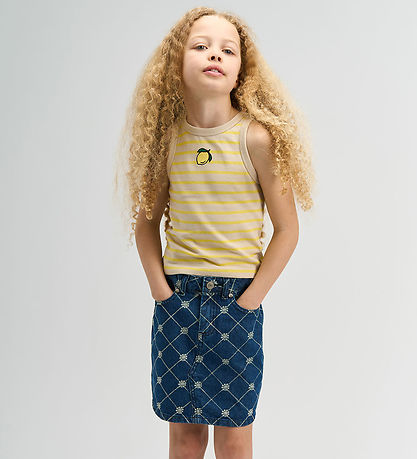 The New Top - TnShannon - Acacia Strioed