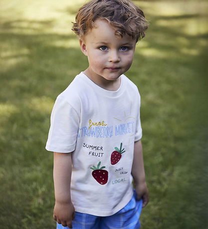 Fliink T-shirt - Sommer Strawberry - Cloud Dancer