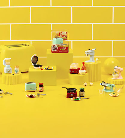 Mini Brands Legetøj - Magic Cook Kitchen - Is Maskine