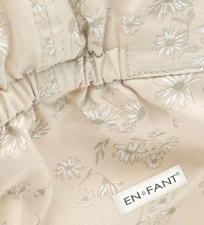 En Fant Solhat - Egret