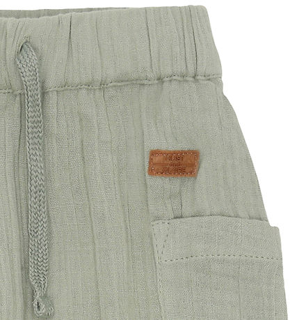 Hust and Claire Bukser - Muslin - Tue - Iceberg