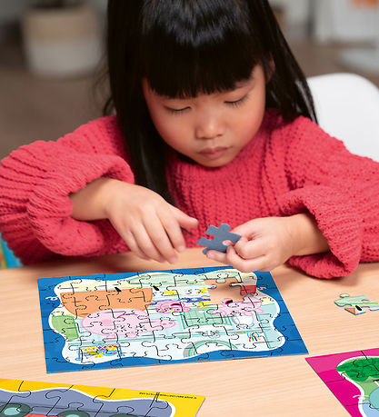 Ravensburger Puslespil - 3x49 Brikker - Peppa Pig Family First