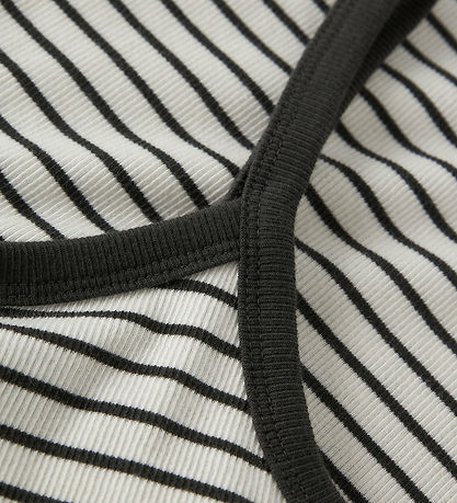 LMTD Top - Rib - NlfHinaja - White Alyssum/W. Pirate Black