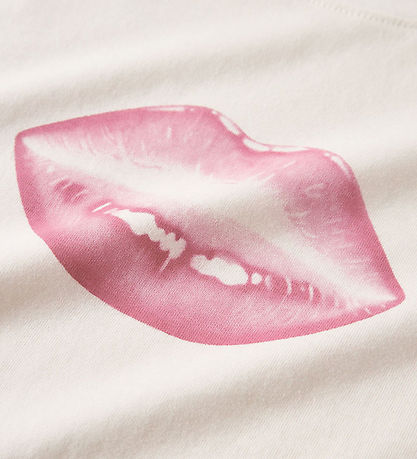 LMTD T-shirt - NlfHips - White Alyssum/W Pink A Boo
