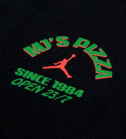 Jordan T-paita - Pizza - Musta
