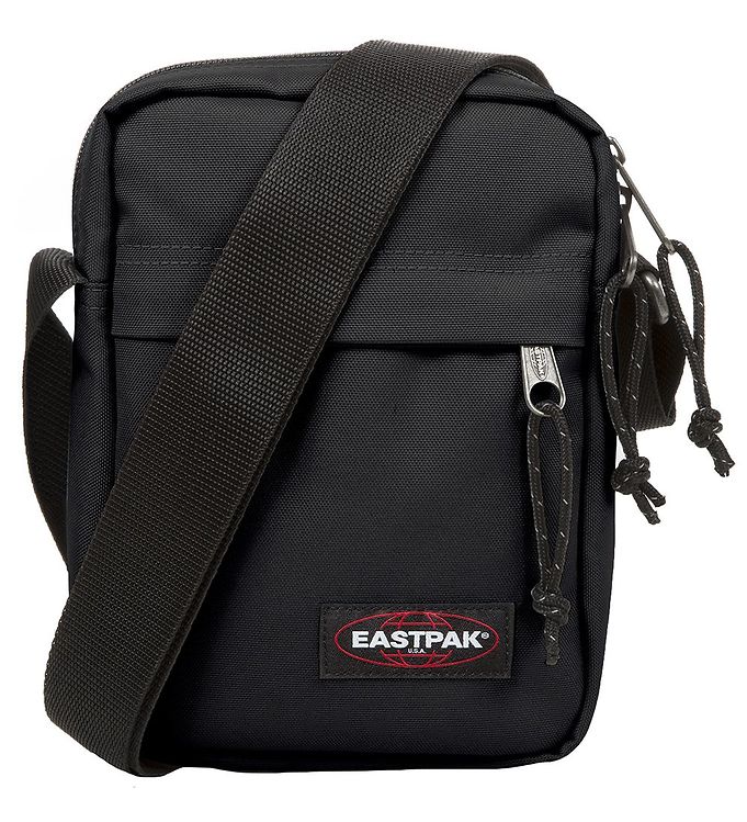 Eastpak The One, Skuldertaske, Sort, Lynlås, Baglomme, Frontlomme, Lynlåslomme, Sort