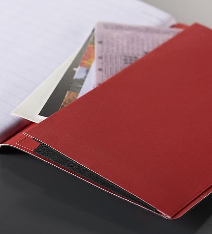 Oxford Notesbog - Soft Cover - Linieret - A6 - Sort/Rød Oxford Notesbog - Soft Cover - Linieret - A6 - Sort/Rød