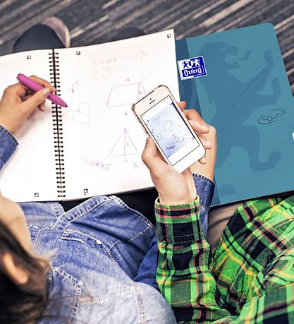 Oxford Notesbog - Touch - Linieret - A4+ - Rød Oxford Notesbog - Touch - Linieret - A4+ - Rød