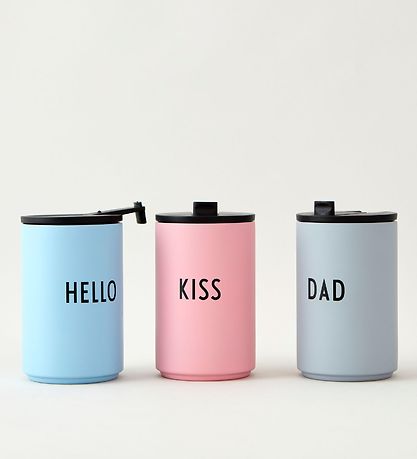 Design Letters Termokop - Kiss - Rosa Design Letters Termokop - Kiss - Rosa