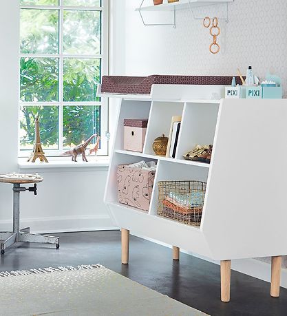 Done By Deer Gulvtæppe - 90x120 - Grå m. Guld Prikker Done By Deer Gulvtæppe - 90x120 - Grå m. Guld Prikker